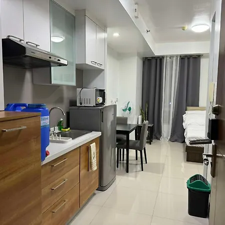Eve'S Den Aparthotel